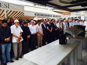 Beyhan Teyze Son Yolculuğuna Uğurlandı