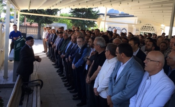 Yusuf Hamzaoğlu Dualarla Defnedildi