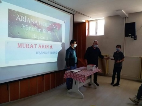 Akın’dan Eğitime Tablet Desteği