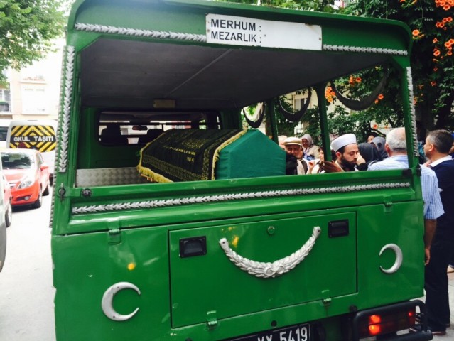 Beyhan Teyze Son Yolculuğuna Uğurlandı