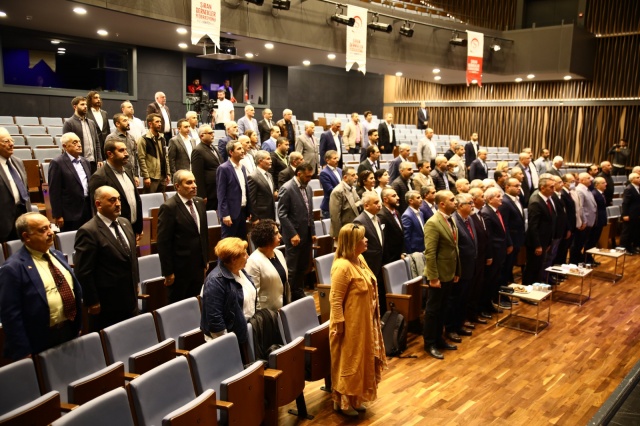 İstanbul’da gururlandıran Şiran Sempozyumu