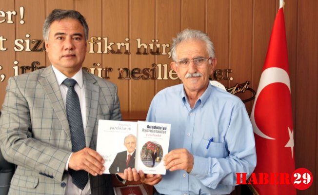 Yusuf Sadık’tan Anlamlı Hediyeler
