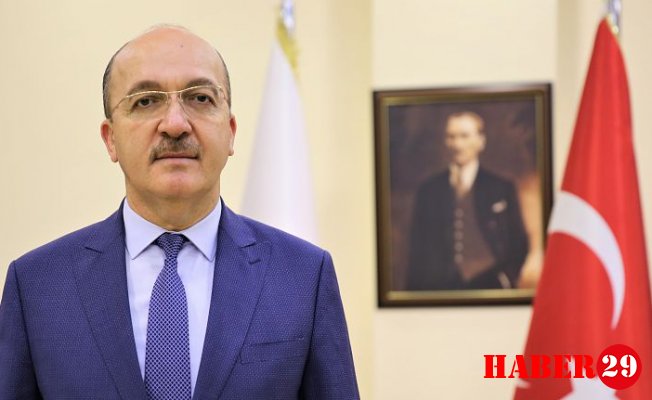 Rektör Zeybek’ten Öğrencilere Mesaj