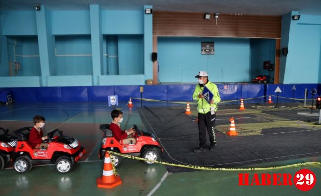 Mobil Trafik Eğitim Tırı Gümüşhane’de