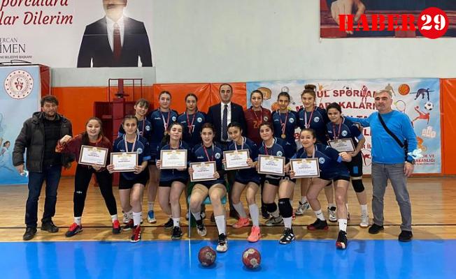 Hentbol Grup Müsabakaları Sona Erdi