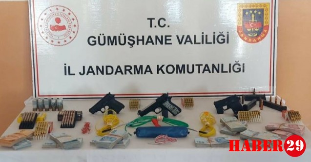 Şiran'da Kaçak Silah Ele Geçirildi