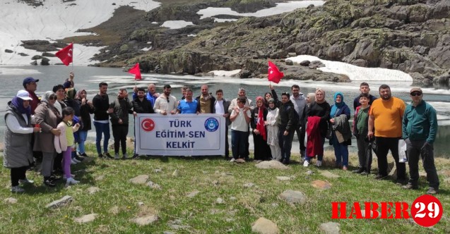 Kelkit Türk Eğitim Sen'den Doğa Harikası Artabel Gölleri'ne Gezi