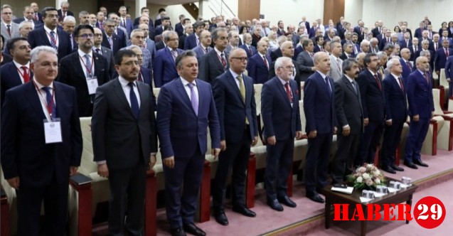 Rektör Zeybek 257. Üniversitelerarası Kurul Toplantısı’na katıldı