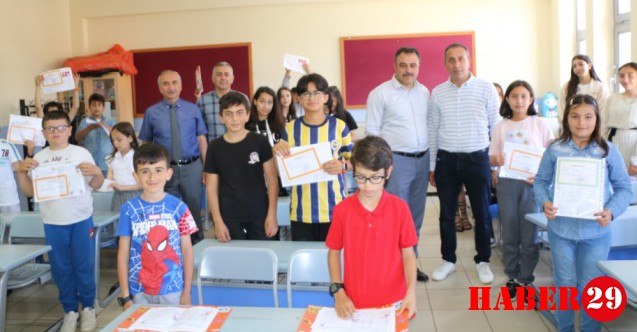 Şiran’da 2 bin 300 öğrenci karne sevinci yaşadı
