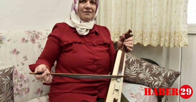 Kemençenin sultanı: Emine Vamin Çolak