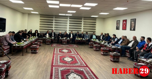 Başkan Vedat Soner Başer, Muaythai Federasyonu Yönetimi ile Çiğköfte Etkinliğinde Buluştu