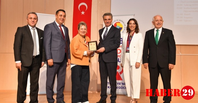 Gümüşhane'de Kadın Girişimciliği Zirvesi gerçekleşti