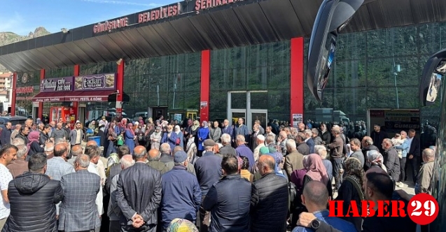 Hacı adayları kutsal topraklara dualarla uğurlandı
