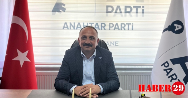 Anahtar Parti Gümüşhane İl Başkanı Muhammet Kaya, Taşköprü Yaylası’nda yaşanan kaçak yapılaşmaya ilişkin açıklamalarda bulundu.