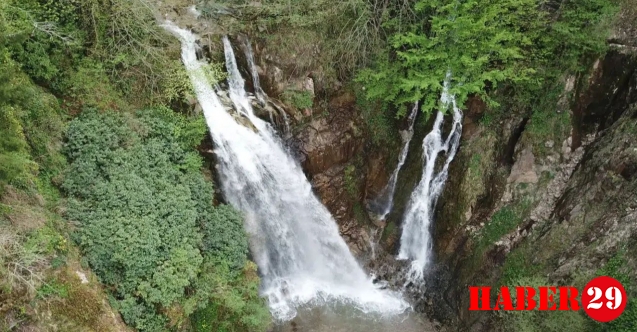 Çağlayandibi Şelalesi Tabiat Parkı heyelan riski nedeniyle ziyarete kapatıldı