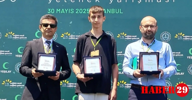 Gümüşhane hem vicdanla hem kalemle zirvede