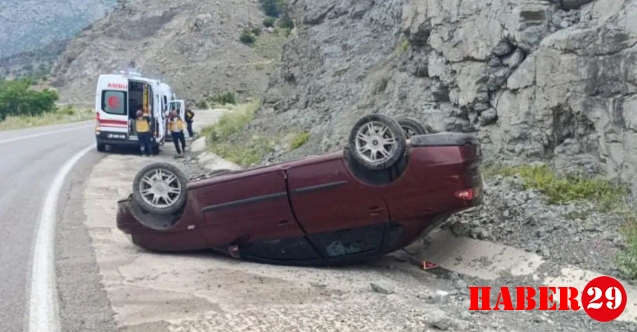 Gümüşhane’de otomobil ters döndü: 3 kişi yaralandı