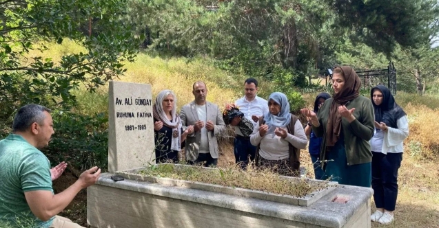 Gümüşhaneli Baro Başkanı Vefatının 30. Yılında Kabri Başında Anıldı