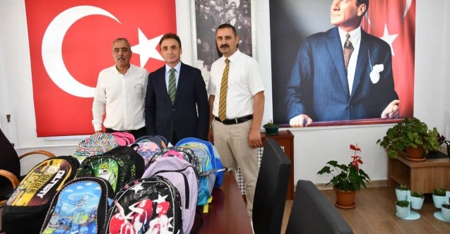 Gümüşhane Erzurumlular Derneği'nden Anlamlı Kırtasiye Bağışı