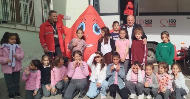 Büyükler kan verdi küçükler madalya aldı