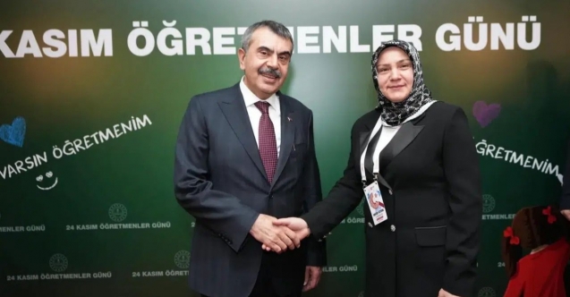 Öztürk, 'Yılın Öğretmeni' Olarak Ankara’da Gümüşhane’yi temsil etti