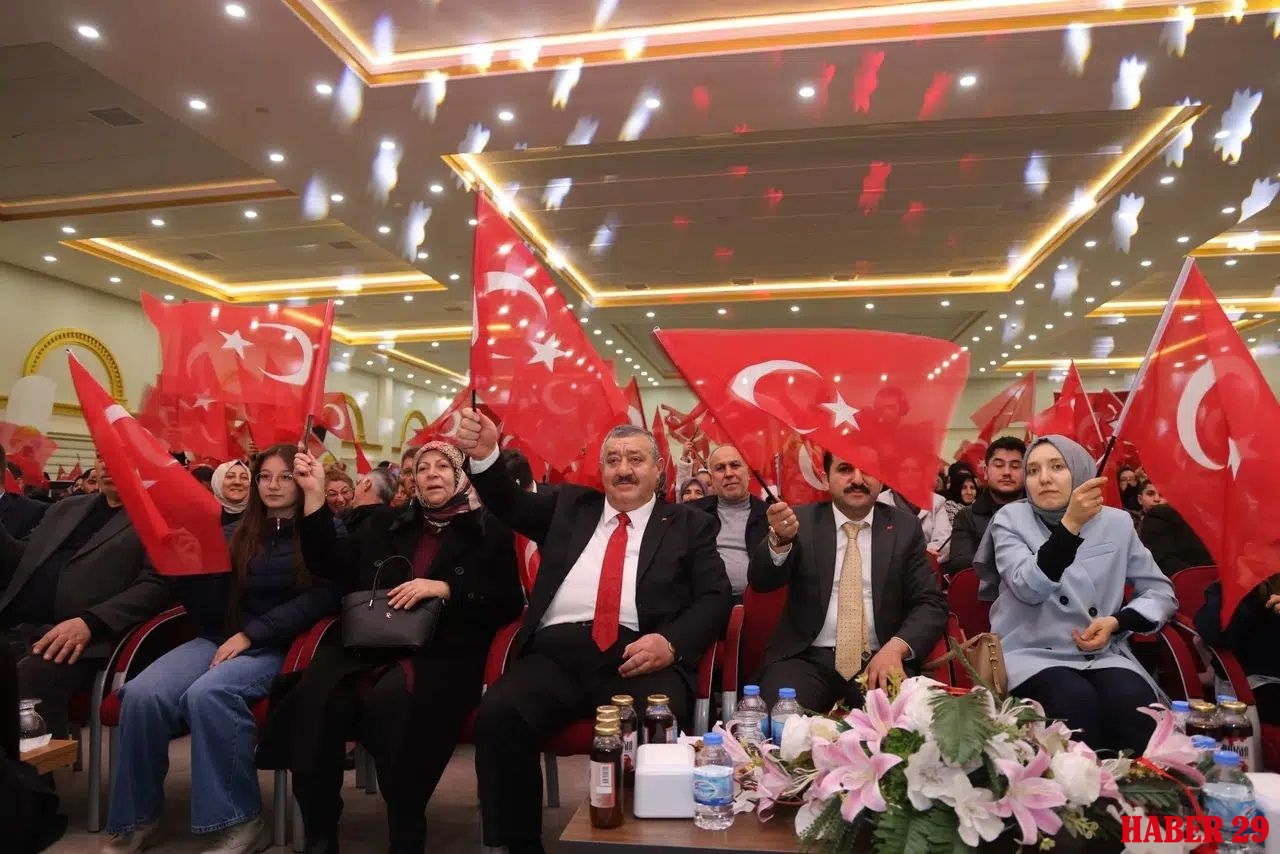 Kelkit’te 108. Yıl Gururu: Kurtuluş Coşkusu Yatırım Müjdeleriyle Taçlandı