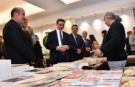 Vali Baruş Kitap Fuarı'nı ziyaret etti