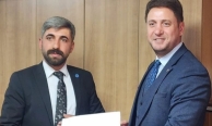 Kadir Kural ve Yönetimi Mazbatalarını Aldı