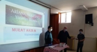 Akın’dan Eğitime Tablet Desteği