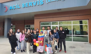 Üniversite öğrencilerinden gönüllere dokunan sosyal sorumluluk projeleri