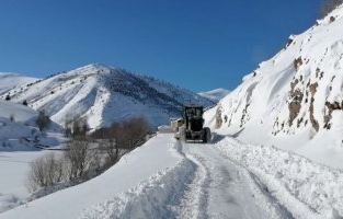 Gümüşhane’de Kapalı Köy Yollarının Tamamı Açıldı