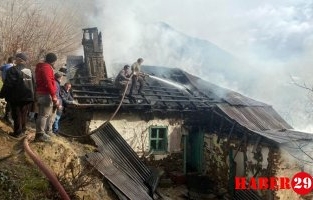 Özkürtün'de Ev ve Ahır Yangını