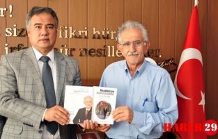 Yusuf Sadık’tan Anlamlı Hediyeler