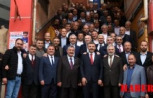 AK Parti Gümüşhane teşkilatları bayramda kucaklaştı