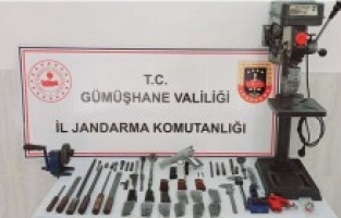 Kaçak silah imalathanesine baskın