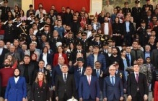 Gümüşhane, Cumhuriyetin 100. Yılını Muhteşem Bir Törenle Kutladı!