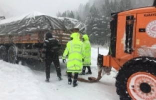 Gümüşhane'de Kış Trafik Kontrolleri Devam Ediyor