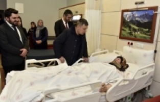 Vali Tanrısever’den yeni yıl ziyaretleri