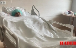 Asırlık Çınar Gülhanım Teyze Gümüşhane Devlet Hastanesinde Hayata Tutundu