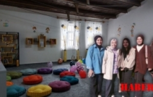 Dünya, Bu Beş Güzelin Hatırına Dönüyor