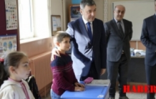 Vali Tanrısever köy okulları için harekete geçti