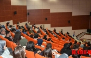 GÜ'de Hemşirelik Mezunlarıyla Kariyer Programı Düzenlendi!