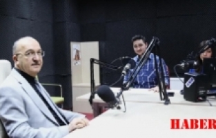 Rektör Zeybek, Kampüs FM’e Konuk Oldu