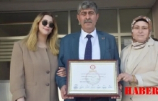 Özdemir, Mazbatasını Alarak Yeni Döneme Başladı