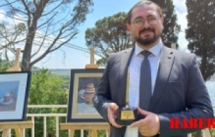 Gümüşhaneli Yazar Serhat Doğan, Altın Kalem Ödülü'nün Sahibi Oldu!