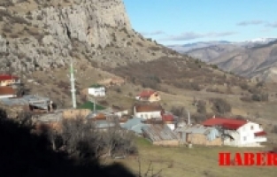 Gümüşhane'de Tarihe Tanıklık Eden Ecel Taşı: Hüzün ve Heybet Bir Arada Doğa ve Tarihin Buluştuğu Bir Anıt: Ecel Taşı