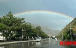 Gümüşhane'de Yağmur Sonrası Çift Gökkuşağı Görsel Şölen Oluşturdu