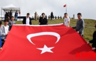 Gümüşhane'de gençler tarihi yerinde öğreniyor