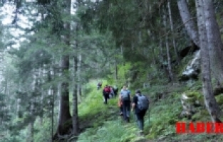 Kayıp Santa Yolu'nu bulmak için yürüdüler