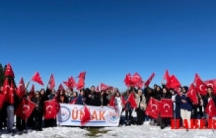 Cumhuriyetin 101. Yılını Örümcek Ormanlarında Kutladılar